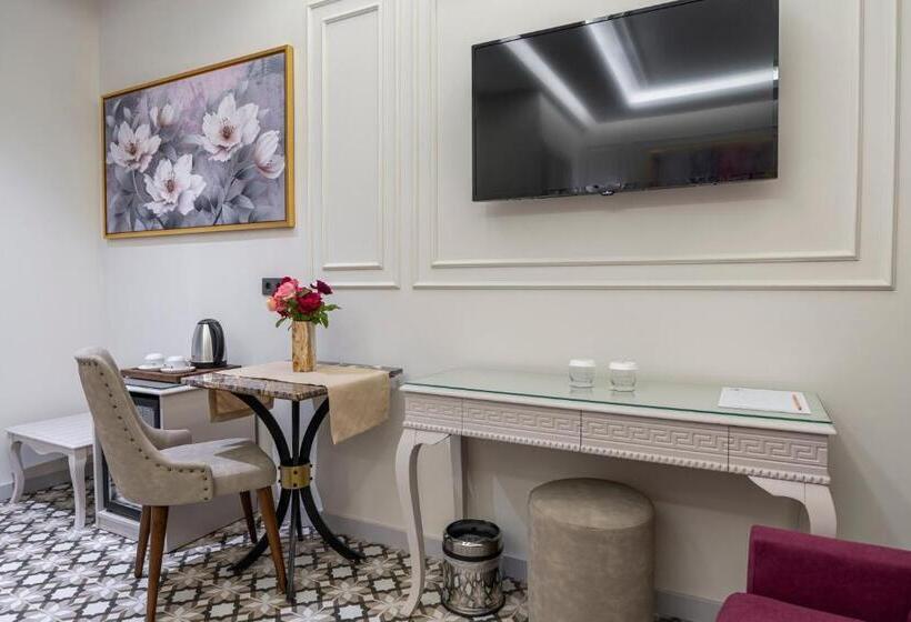 اتاق لوکس, Pera Luna Premium