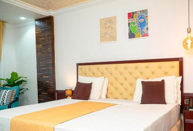 اتاق لوکس با چشمانداز دریا, Sultani River