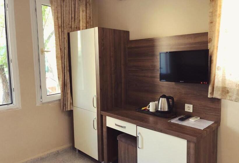 スタンダードルーム, Dove Apart