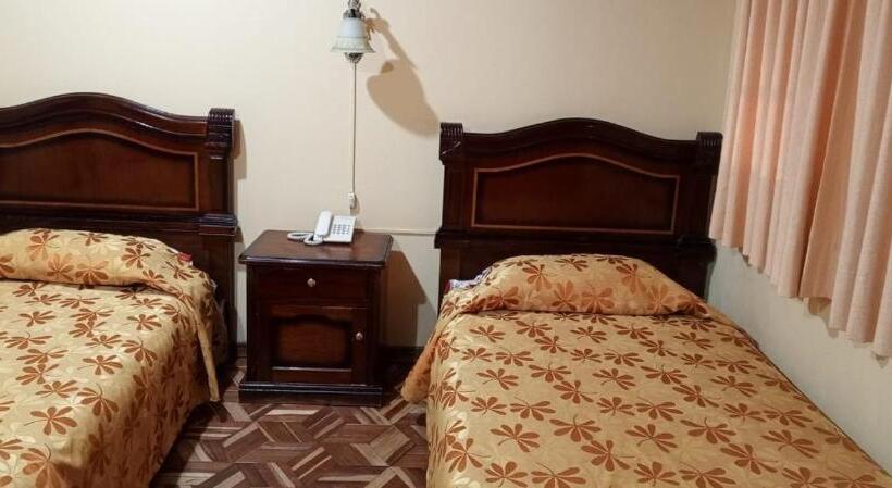 اتاق استاندارد, El Lucero