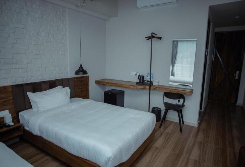 اتاق استاندارد, Jade City