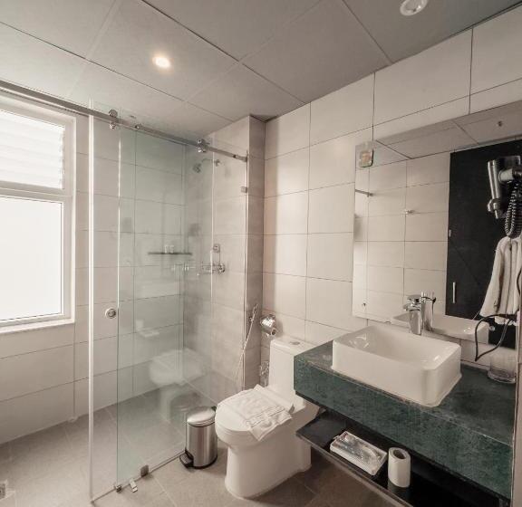 اتاق استاندارد با تخت بزرگ, Jade City