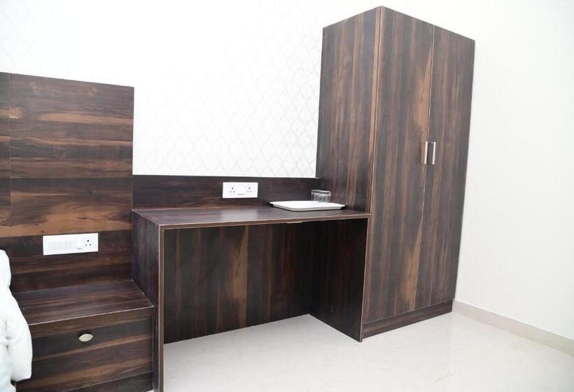 Standardrum, Royal Inn