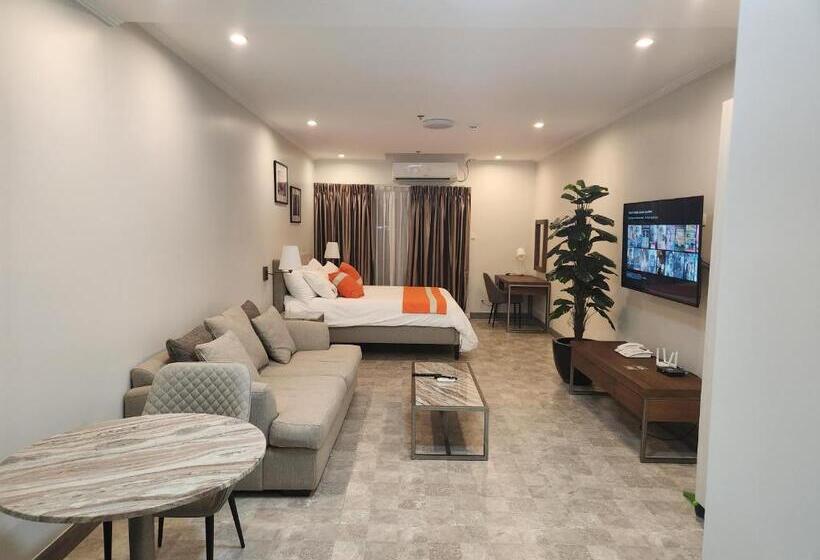 آپارتمان 1 خوابه با بالکن, La Grande Residence 10th Floor Deluxe Unit