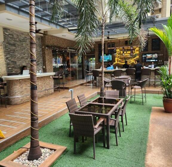آپارتمان 1 خوابه با بالکن, La Grande Residence 10th Floor Deluxe Unit