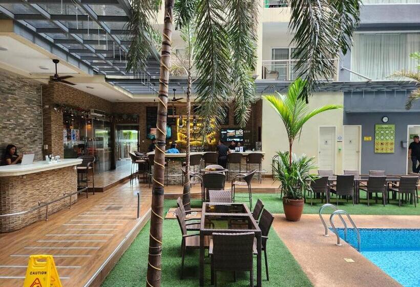 آپارتمان 1 خوابه با بالکن, La Grande Residence 10th Floor Deluxe Unit