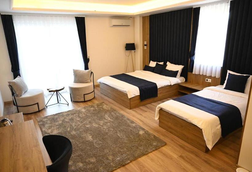 اتاق استاندارد سه نفره, La Ruota Hotel Sharr