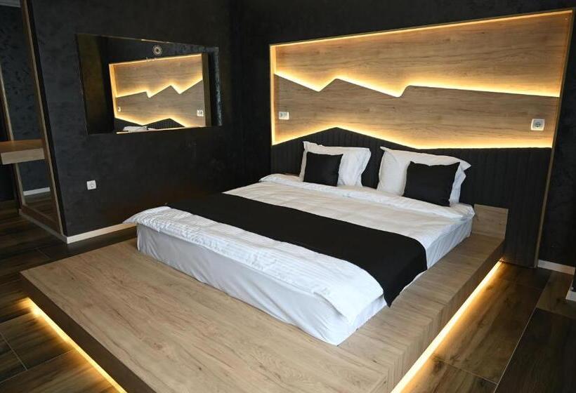 سوئیت با وان آب گرم, La Ruota Hotel Sharr