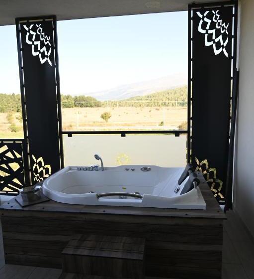 سوییت لوکس, La Ruota Hotel Sharr