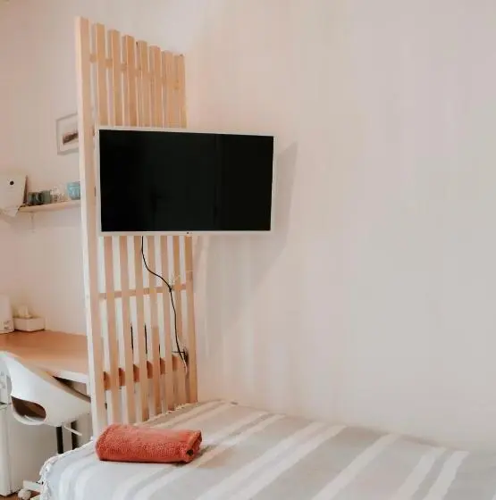 Standardzimmer, Ako Doma