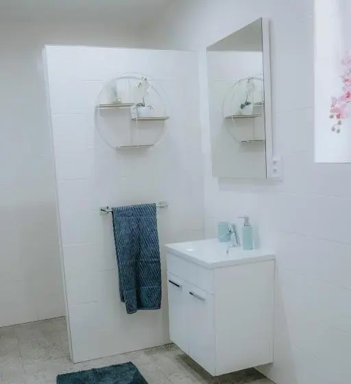 3 Schlafzimmer Apartment, Ako Doma