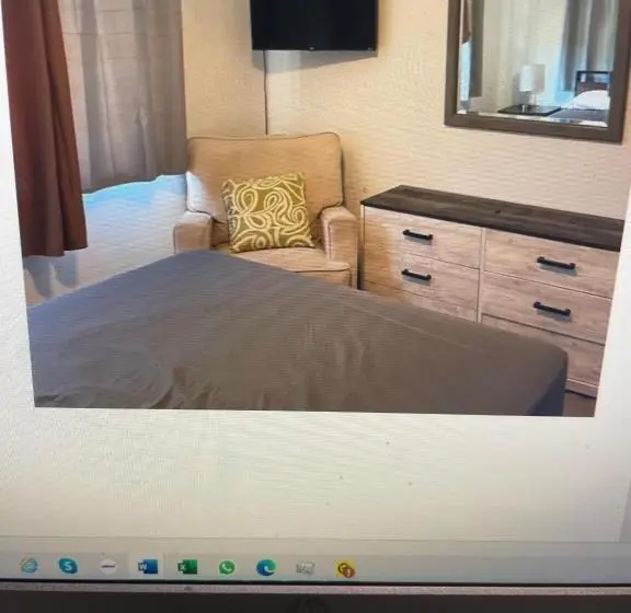 اتاق استاندارد, John’s Place