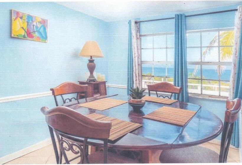 اتاق استاندارد, John’s Place