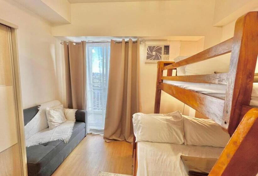 Apartamento 1 Dormitório com Sacada, The Celandine Residences