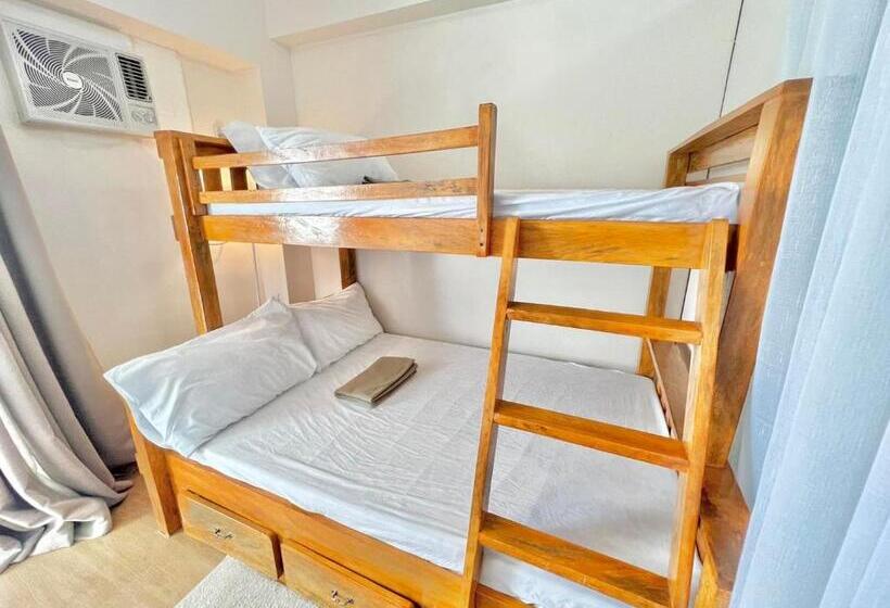 Apartamento 1 Dormitório com Sacada, The Celandine Residences