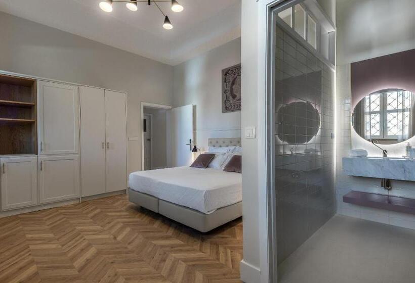 Семейный Полулюкс, Casa Dos Correios