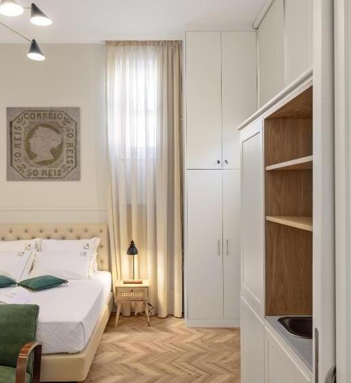 اتاق لوکس, Casa Dos Correios