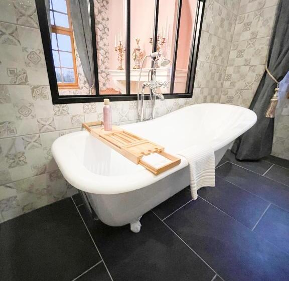 חדר סטנדרט נוף לגינה, Chateau Bourgeoisie