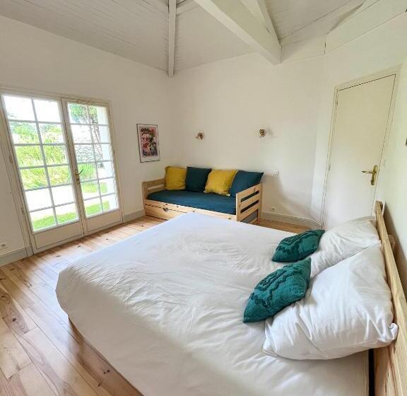 חדר סטנדרט לשלושה, La Villa Des 3 Pins