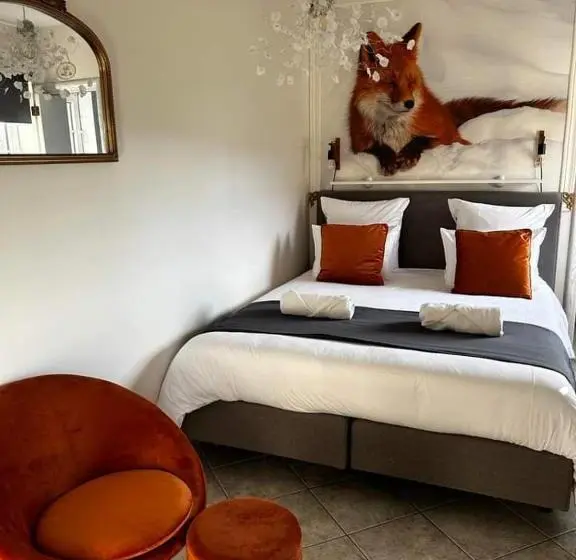 マウンテンビュースタンダードルーム, Le Renard Or