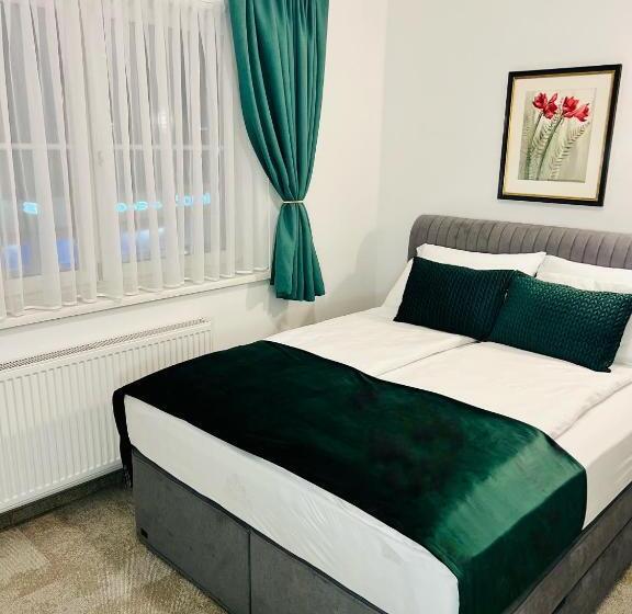 اتاق لوکس چهار تخته, Genta