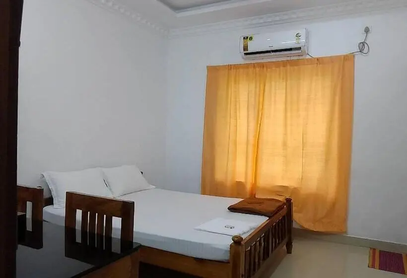 スタンダードルーム, Somatheertham Panchakarma Resort