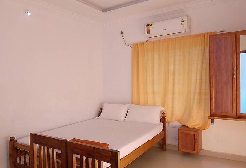 غرفة قياسية, Somatheertham Panchakarma Resort