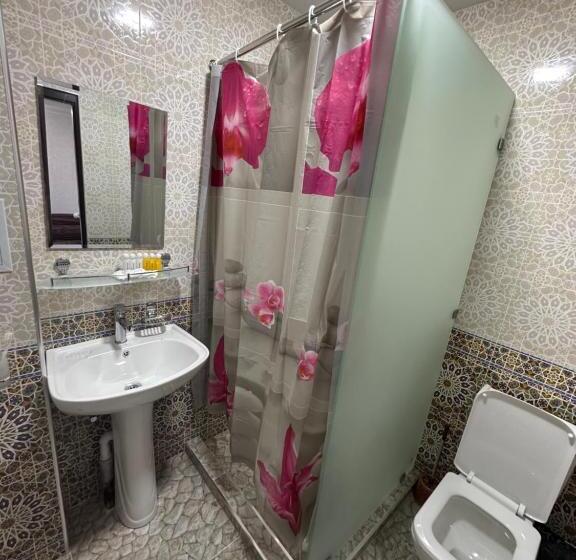 Трехместный Номер Классика, Abuzar