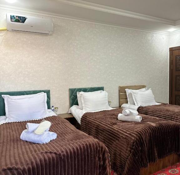 Трехместный Номер Классика, Abuzar