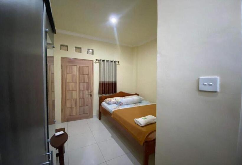 غرفة ديلوكس, Capital O 93124 Lombok Northis Homestay