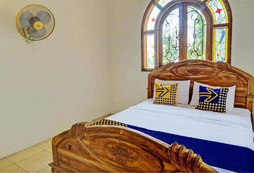 エコノミールーム, Spot On 93144 Homestay H. Syarif Syariah   Bandar Gresik 2