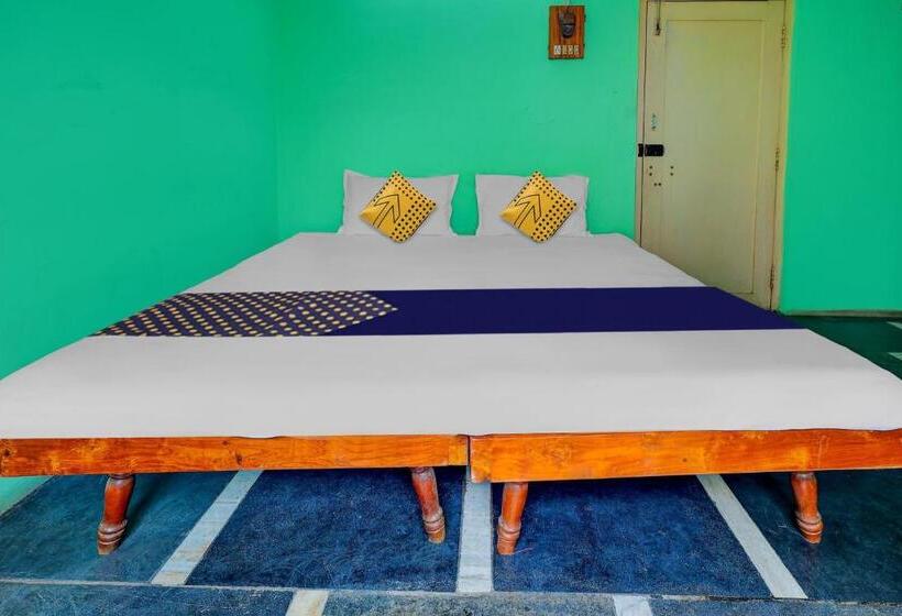 Трехместный Номер Классика, Spot On Rk