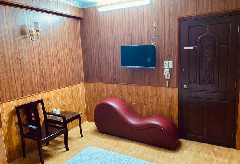 اتاق اکونومی, Thành Nam 3
