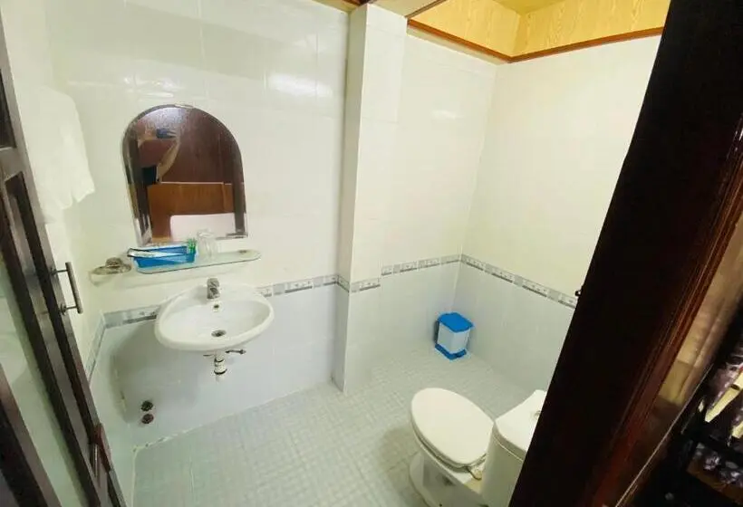 اتاق استاندارد با تخت بزرگ, Thành Nam 3