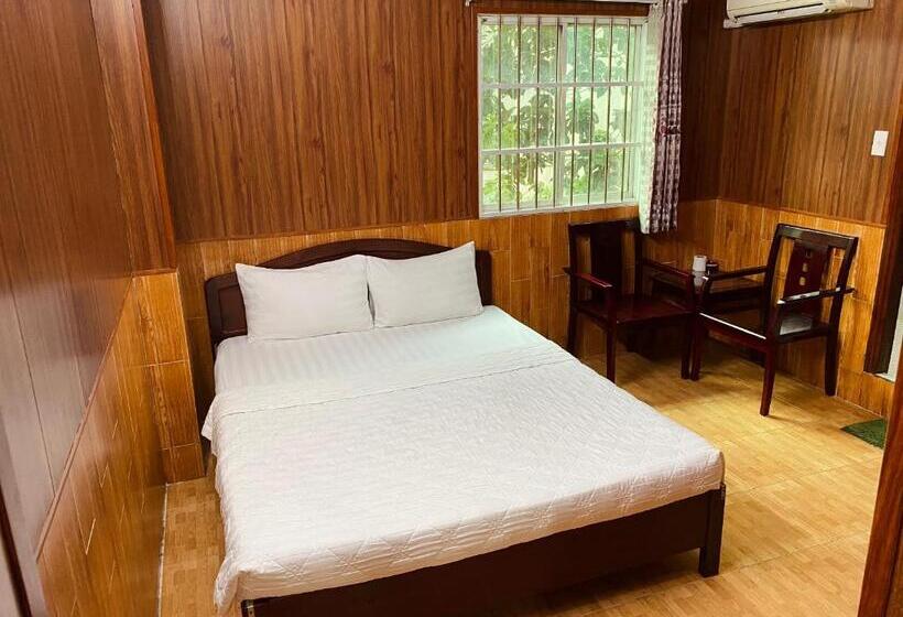 اتاق استاندارد با تخت بزرگ, Thành Nam 3