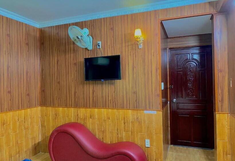 اتاق استاندارد با تخت بزرگ, Thành Nam 3