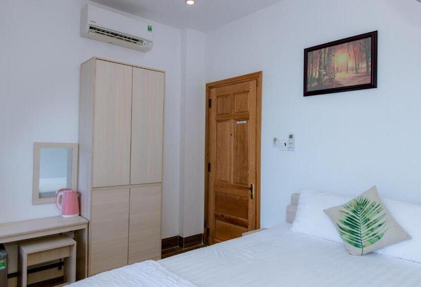 اتاق لوکس با بالکن, Thành Tính Hotel   Khách Sạn Phú Yên