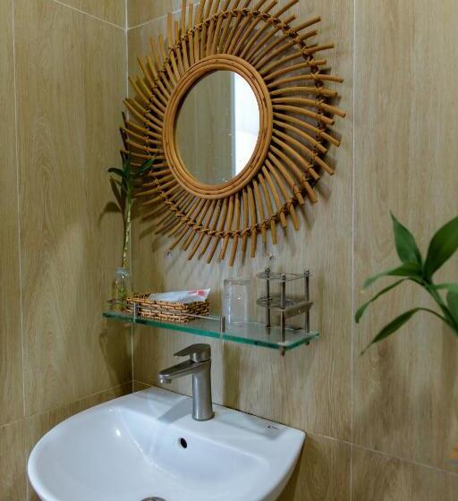 اتاق لوکس با بالکن, Thành Tính Hotel   Khách Sạn Phú Yên