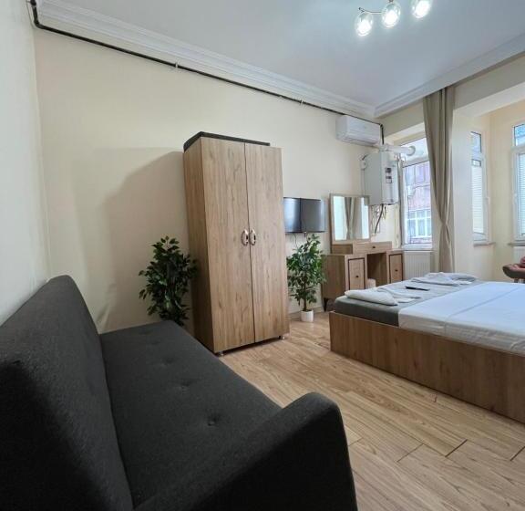 スタンダード４人部屋, Taksim Nikea Suites 80