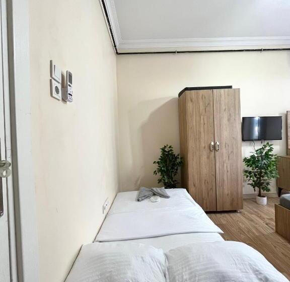 スタンダード４人部屋, Taksim Nikea Suites 80