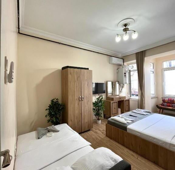 スタンダード４人部屋, Taksim Nikea Suites 80