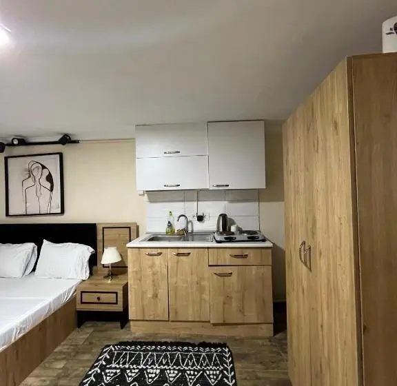 اتاق استاندارد سه تخته با چشم‌انداز باغ, Taksim Nikea Suites 80