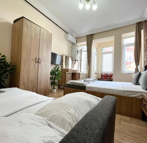 Четырехместный Номер Стандарт, Taksim Nikea Suites 80