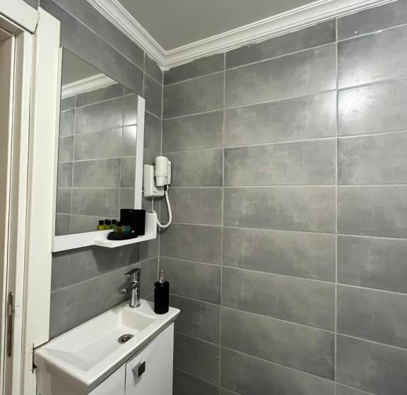 スタンダード４人部屋, Taksim Nikea Suites 80