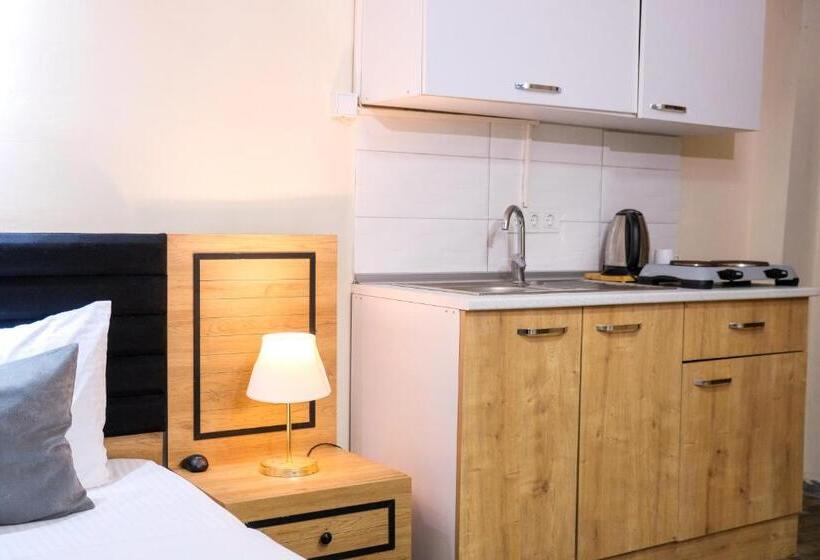 庭の見えるスタンダードトリプルルーム, Taksim Nikea Suites 80