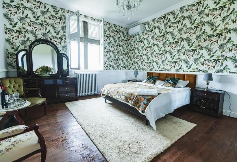 Deluxe-huone, Chateau La Croix De Millorit