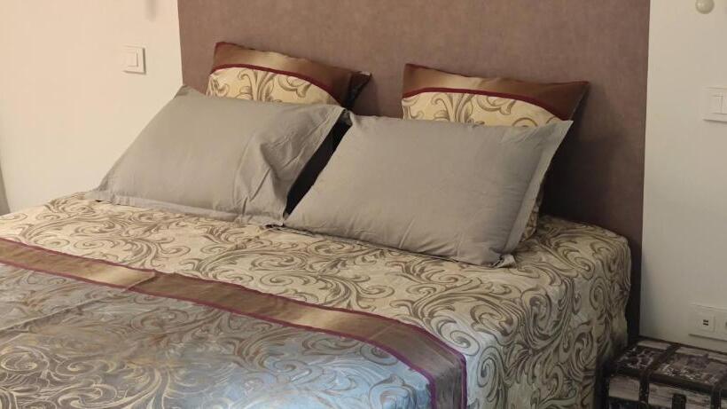 غرفة قياسية, Domaine De La Violette