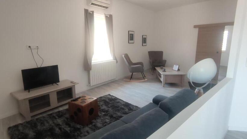 جناح مطلّ علي الحديقة, Domaine De La Violette