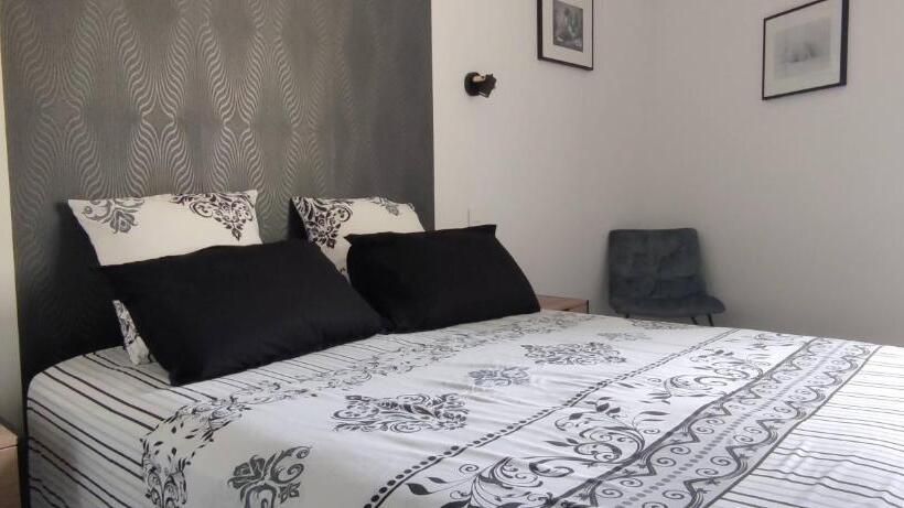 غرفة قياسية مطلّة علي الحديقة, Domaine De La Violette