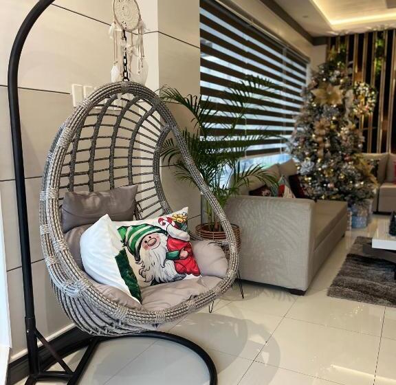 اتاق کلاسیک چهارنفره, Central Block Inn